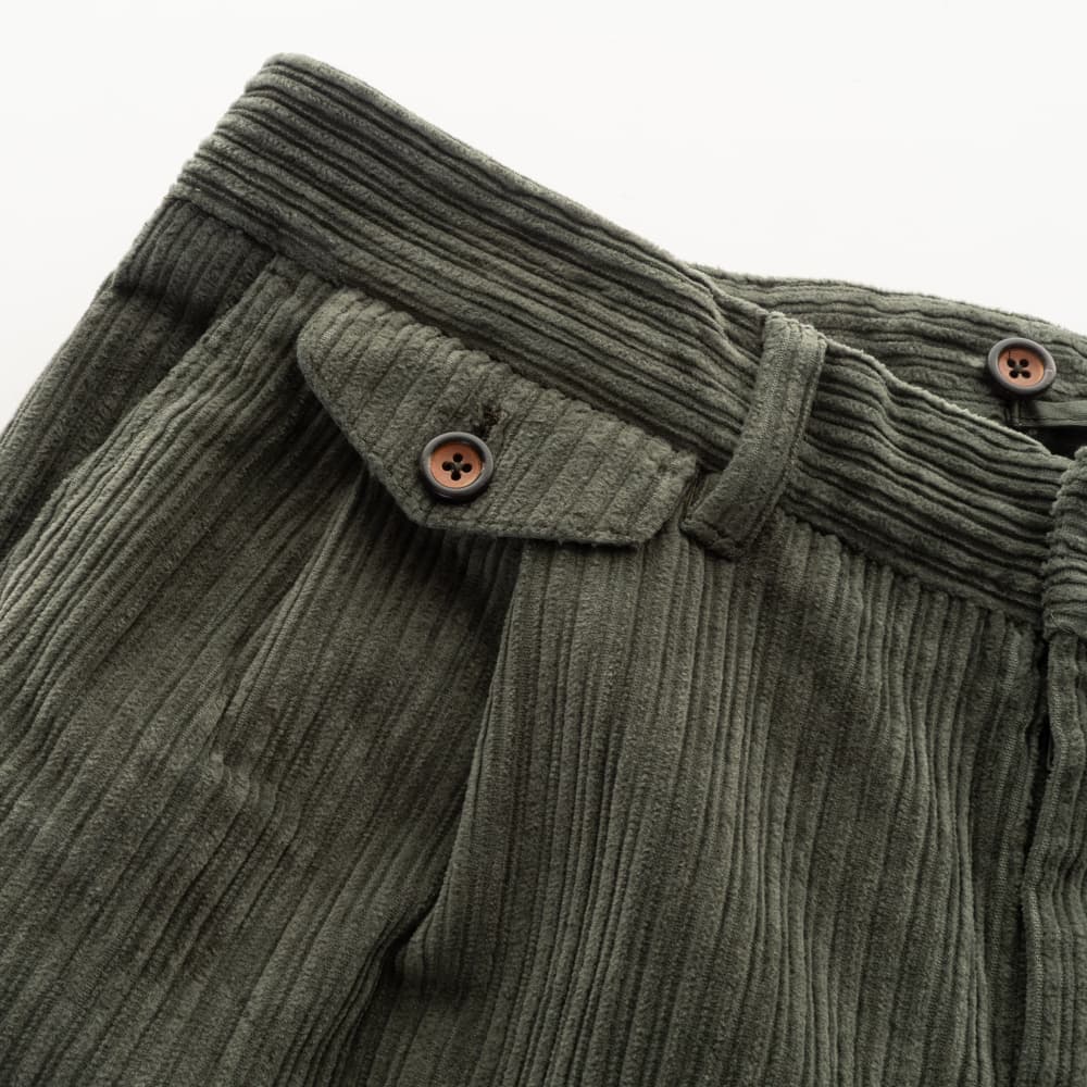 Chino bellviano Breitcord