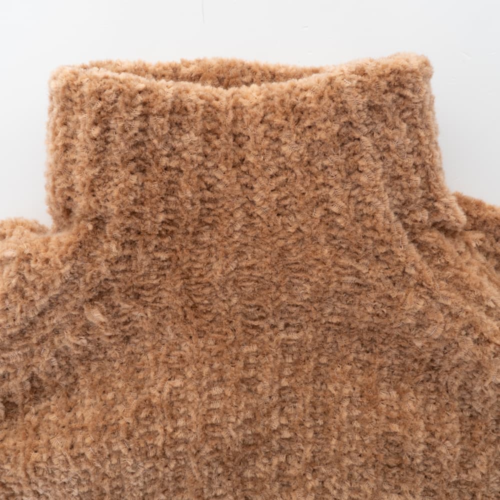 Bouclé-Strickpullover mit Rollkragen