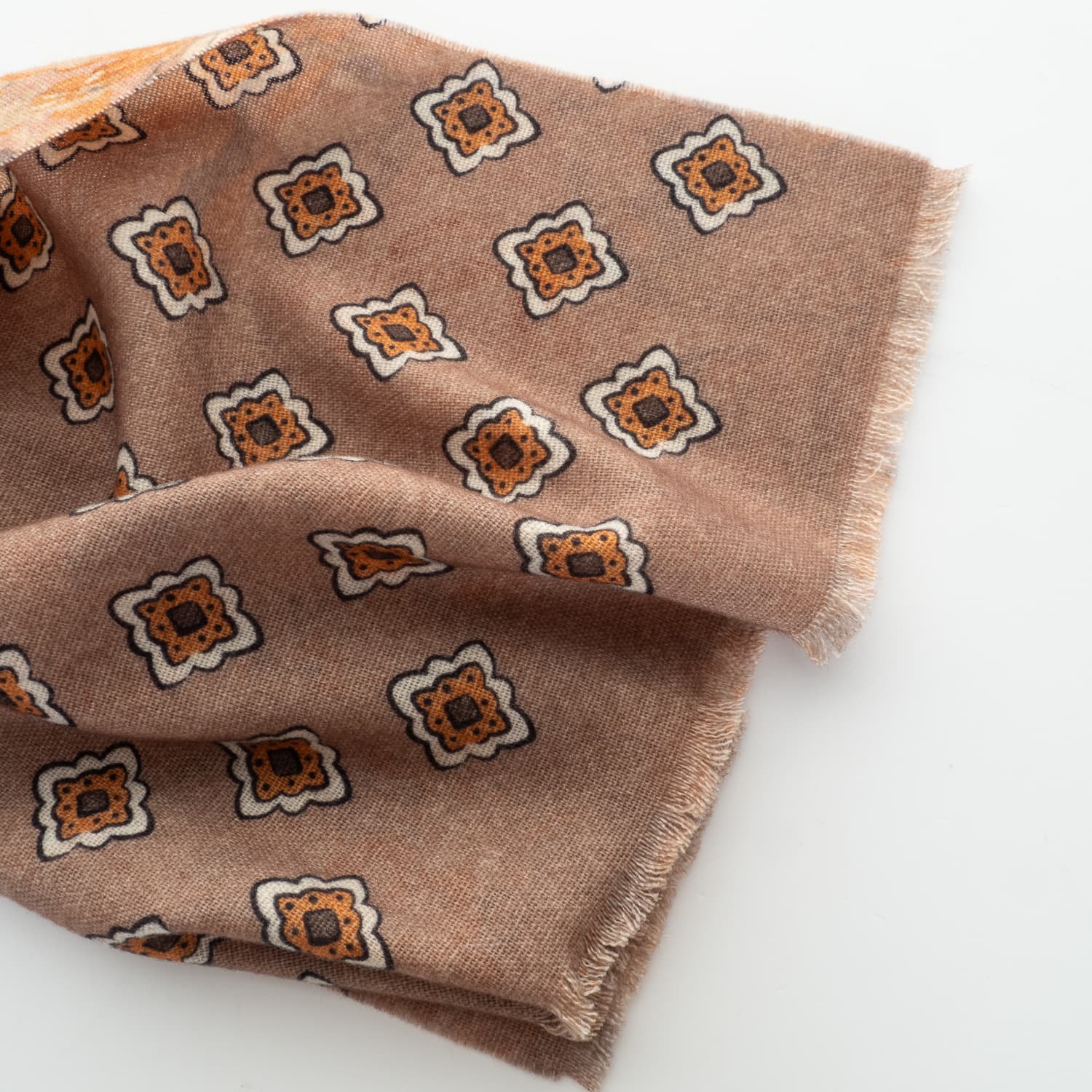 Altea-246-0072-schal-4-2 altea-246-0072-schal-4-2