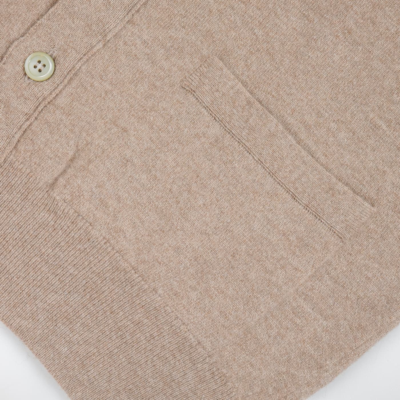 william-lockie-gordon-cardigan-dark-natural-3-von-4-2 william-lockie-gordon-cardigan-dark-natural-3-von-4-2
