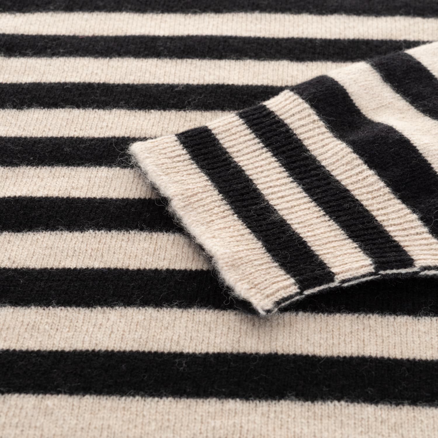 Strickpullover Geringelt