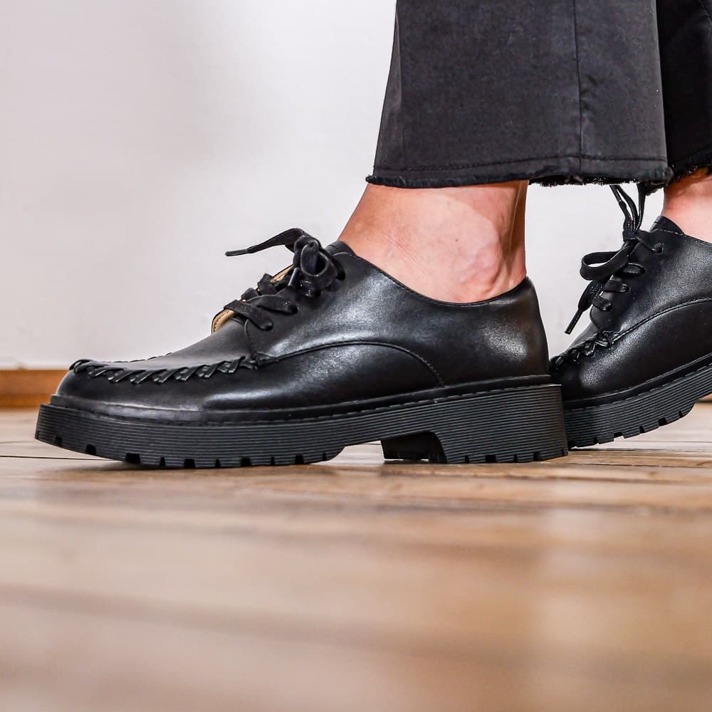 Cooler Halbschuh für SIE. 408954037_1617728242330882_5294089716900438818_n