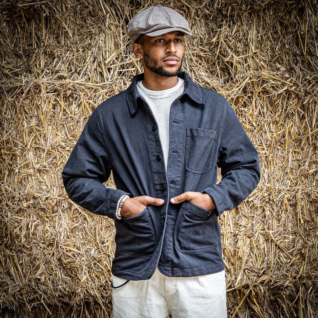 Zeitloser Worker-Style.