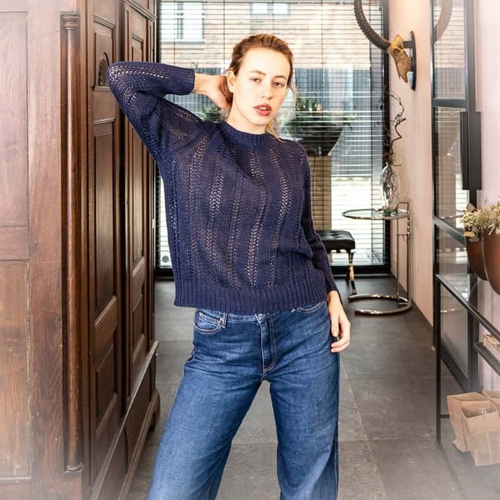 Luftiger Leinenpullover. 437006213_956968759149721_6742858382602035313_n