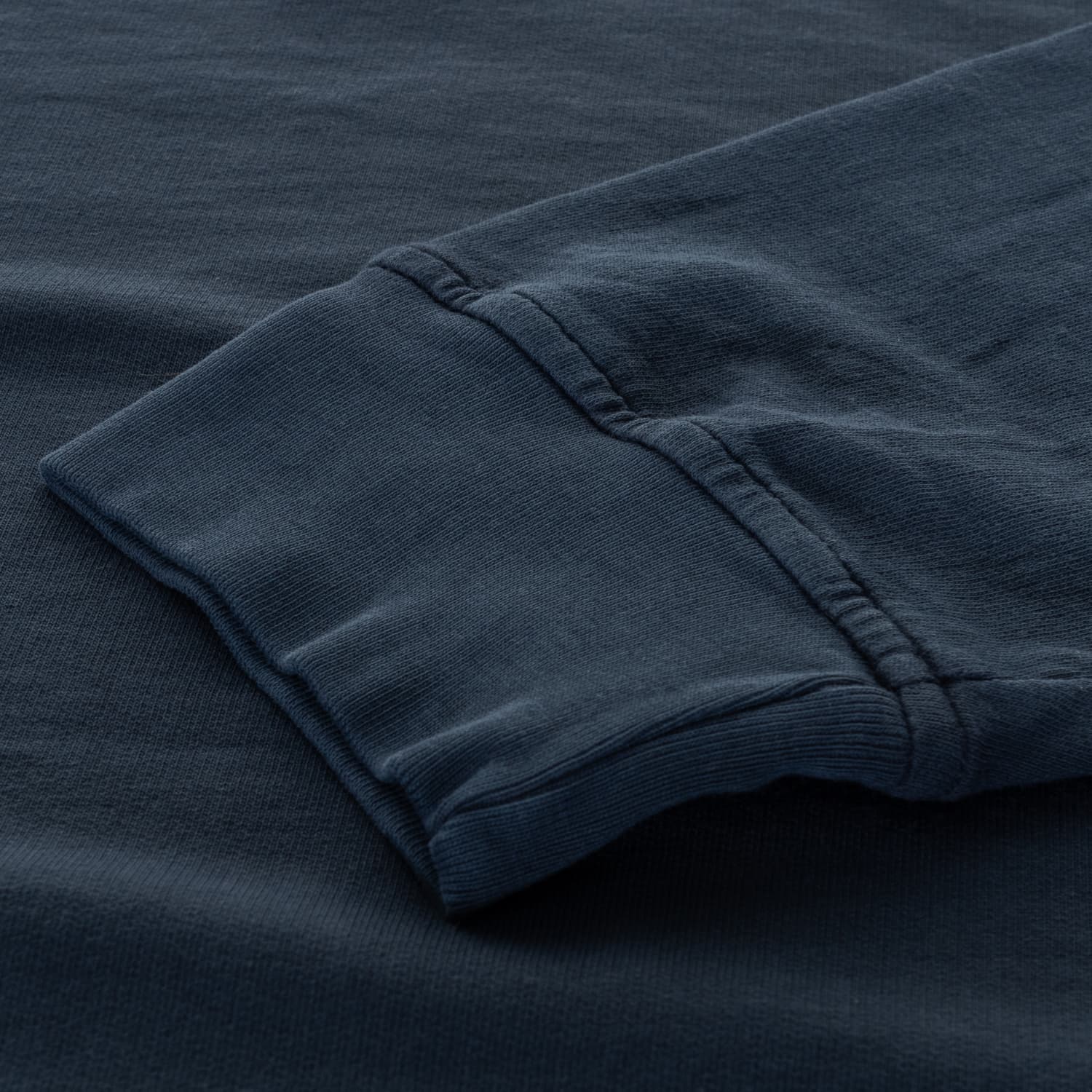 Leichtes Sweatshirt aus Baumwolle