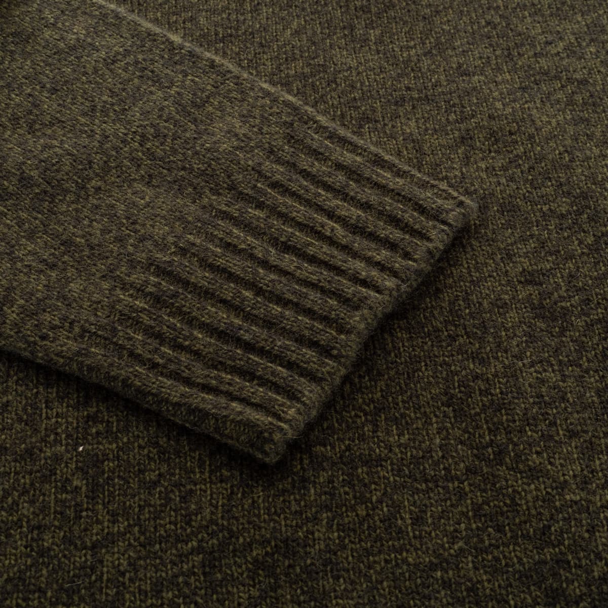 Strickrolli aus Schurwolle & Kaschmir