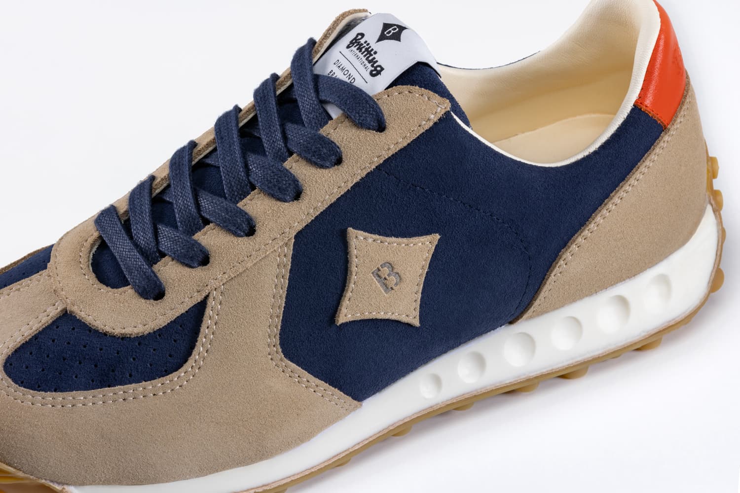 ga-trainer-outdoor-beige-blue-org-4