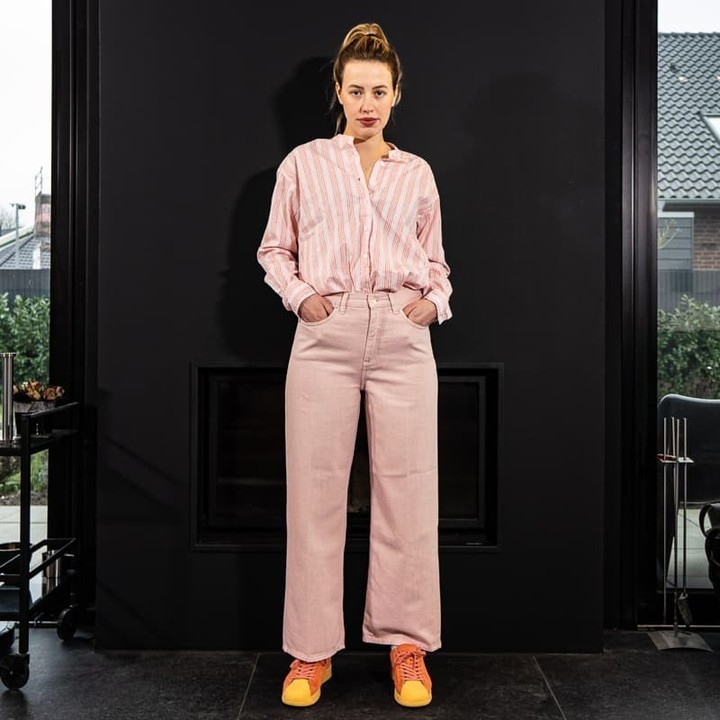 Dressed in Pink. 438891004_1210843663221079_661555512591010747_n