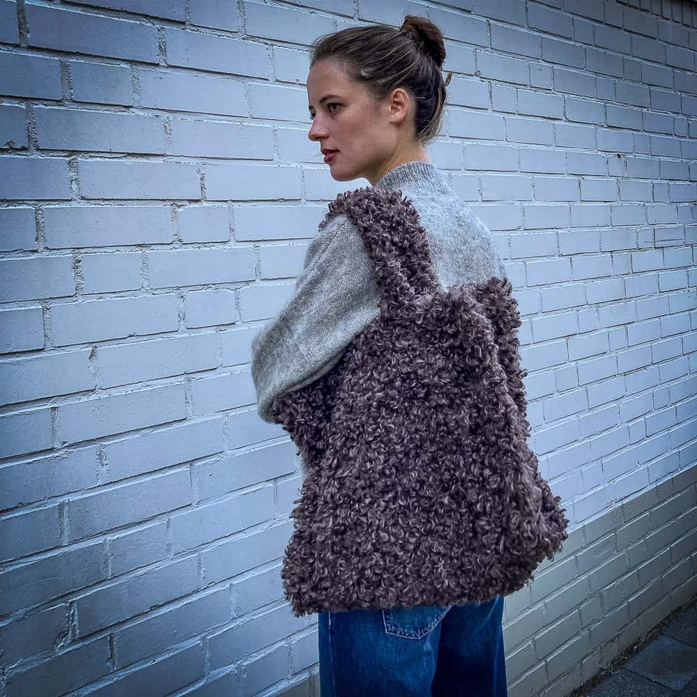 Flauschige Wendetasche. 307878522_609431287341872_5045548227068409256_n