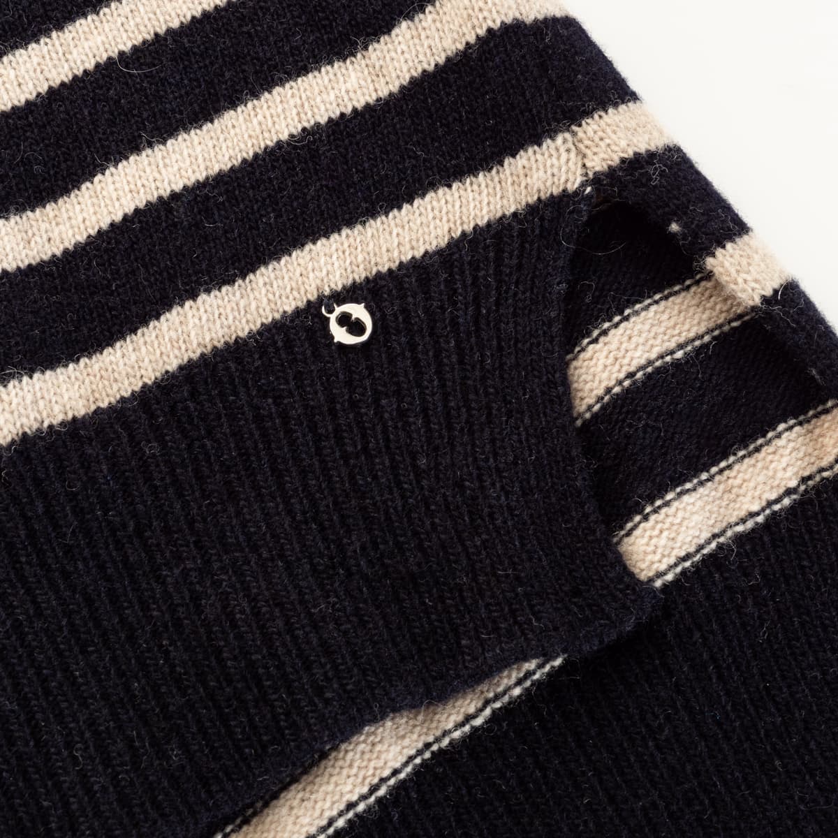 Ringelpullover mit Polokragen
