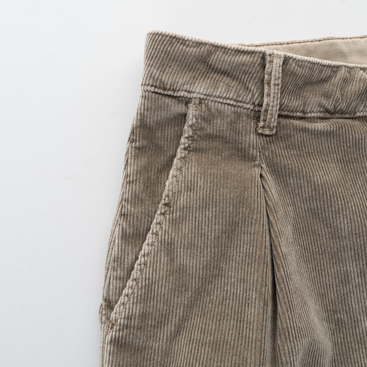 Chino Pince 522 Feincord