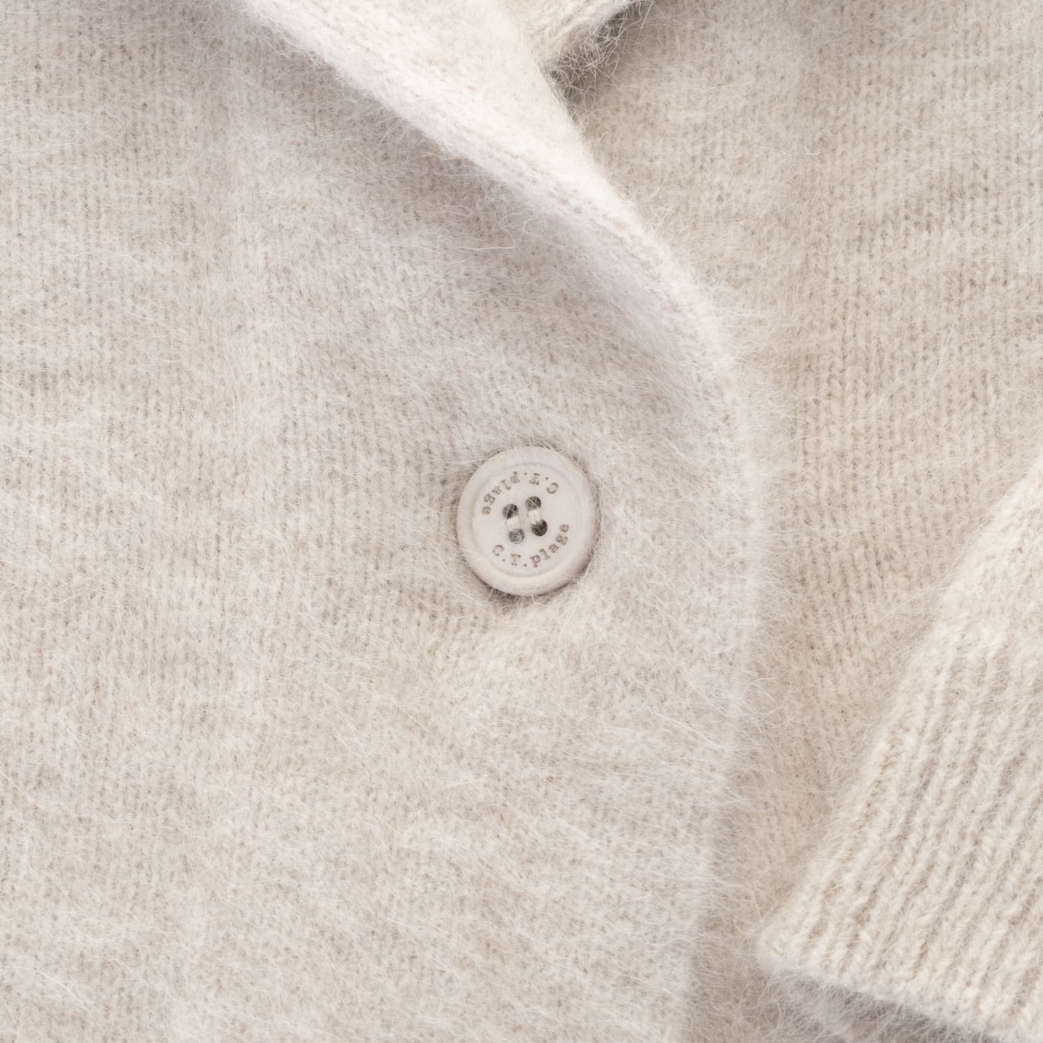 Strickjacke Ivory