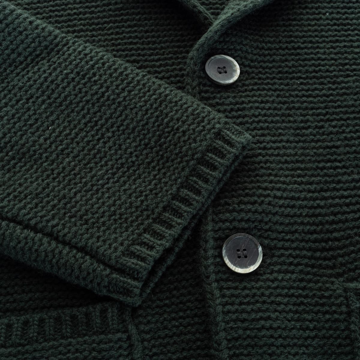 Grobe Strickjacke aus Schurwolle