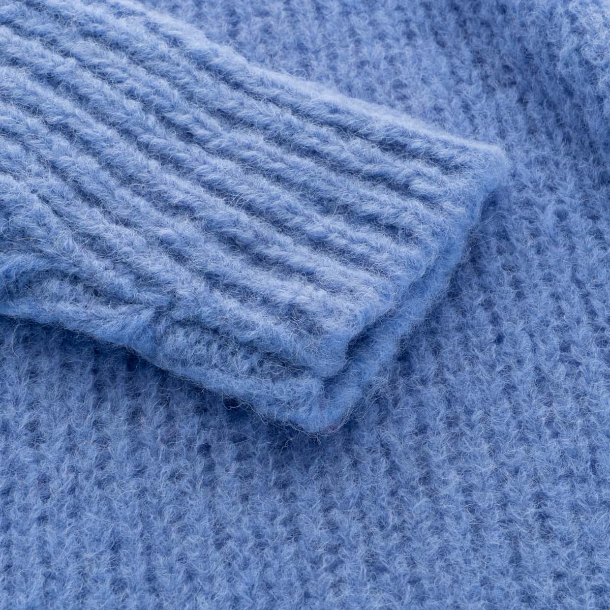 Michele-Hoven-naina-loom-blubird-3-von-4 michele-hoven-naina-loom-blubird-3-von-4