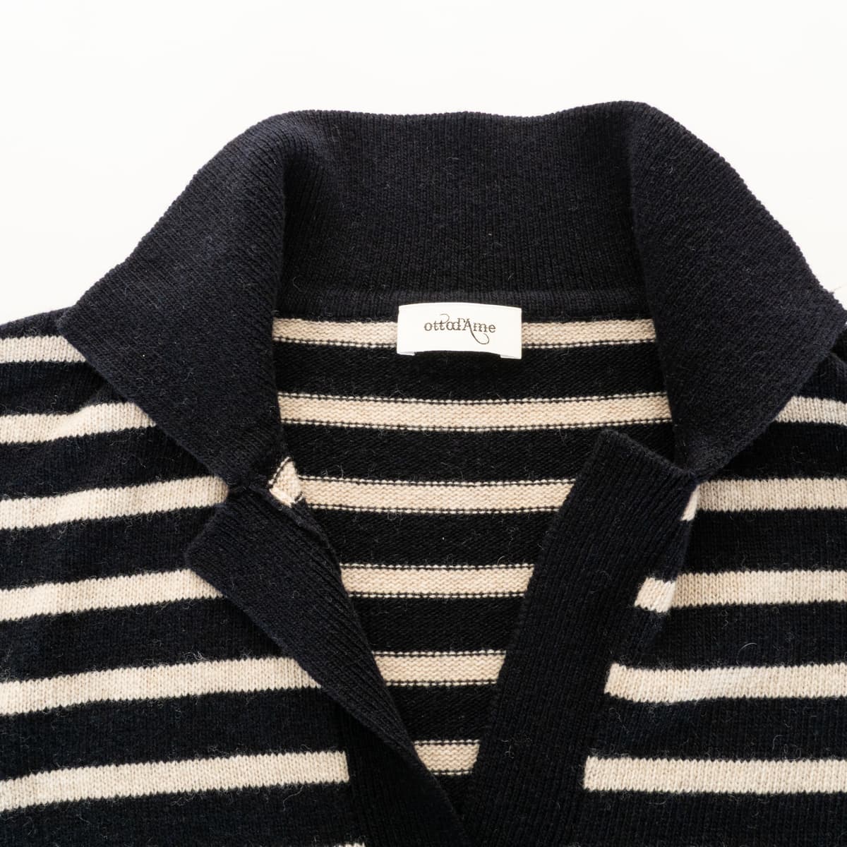 Ringelpullover mit Polokragen