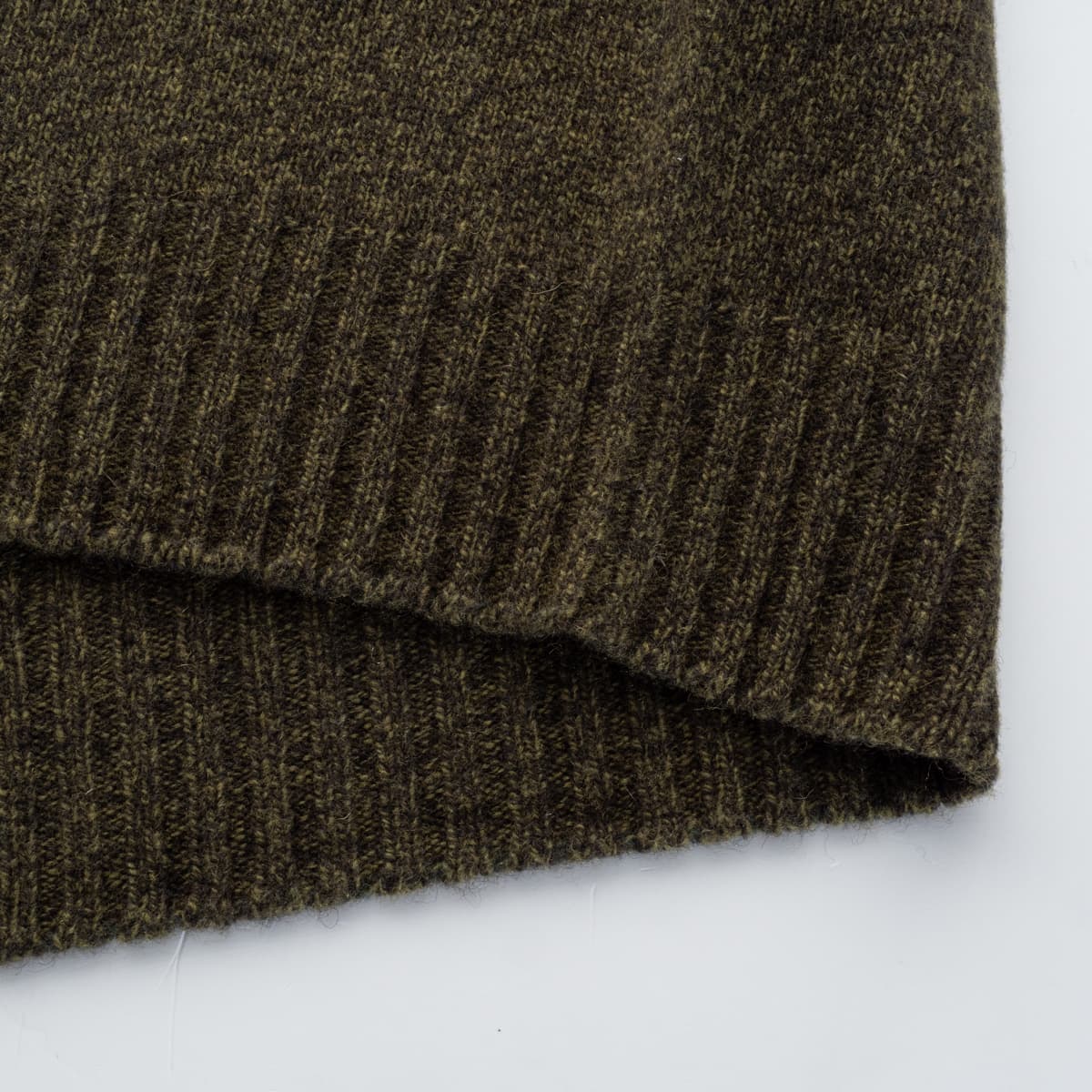 Strickrolli aus Schurwolle & Kaschmir