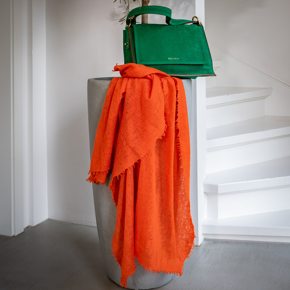 Farbe in den Alltag - Feinste handgefertigte 366422060_258592236936251_6889992496589690097_n