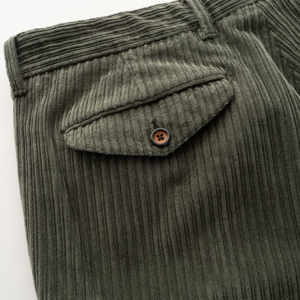 Chino bellviano Breitcord