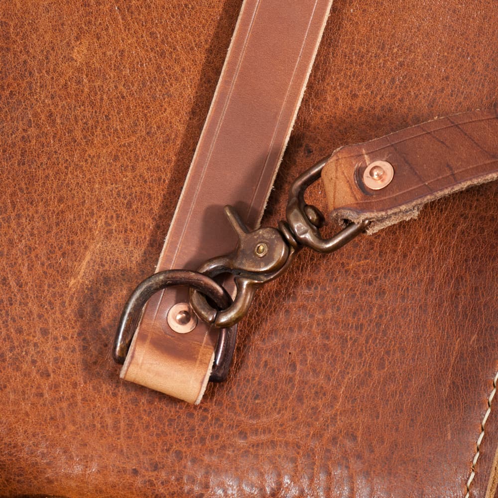 workaday-ledertasche-cognac-13