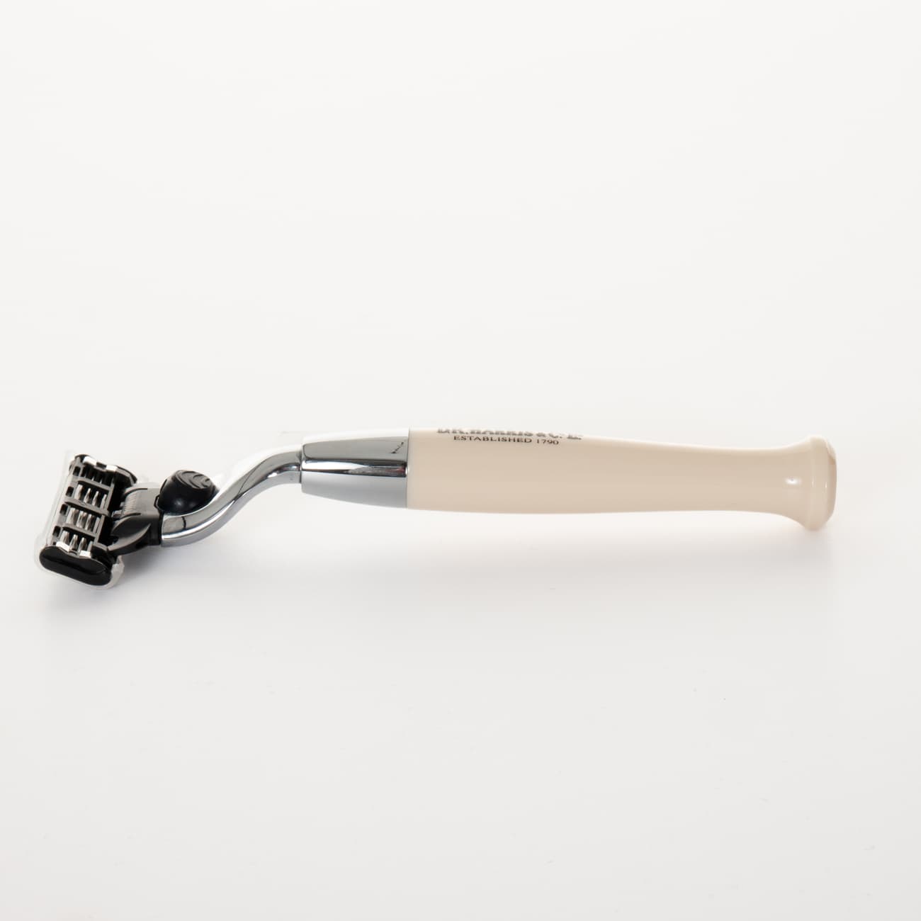 DR-Harris-56193-starter-set-chrome-ivory-2-von-3 dr-harris-56193-starter-set-chrome-ivory-2-von-3
