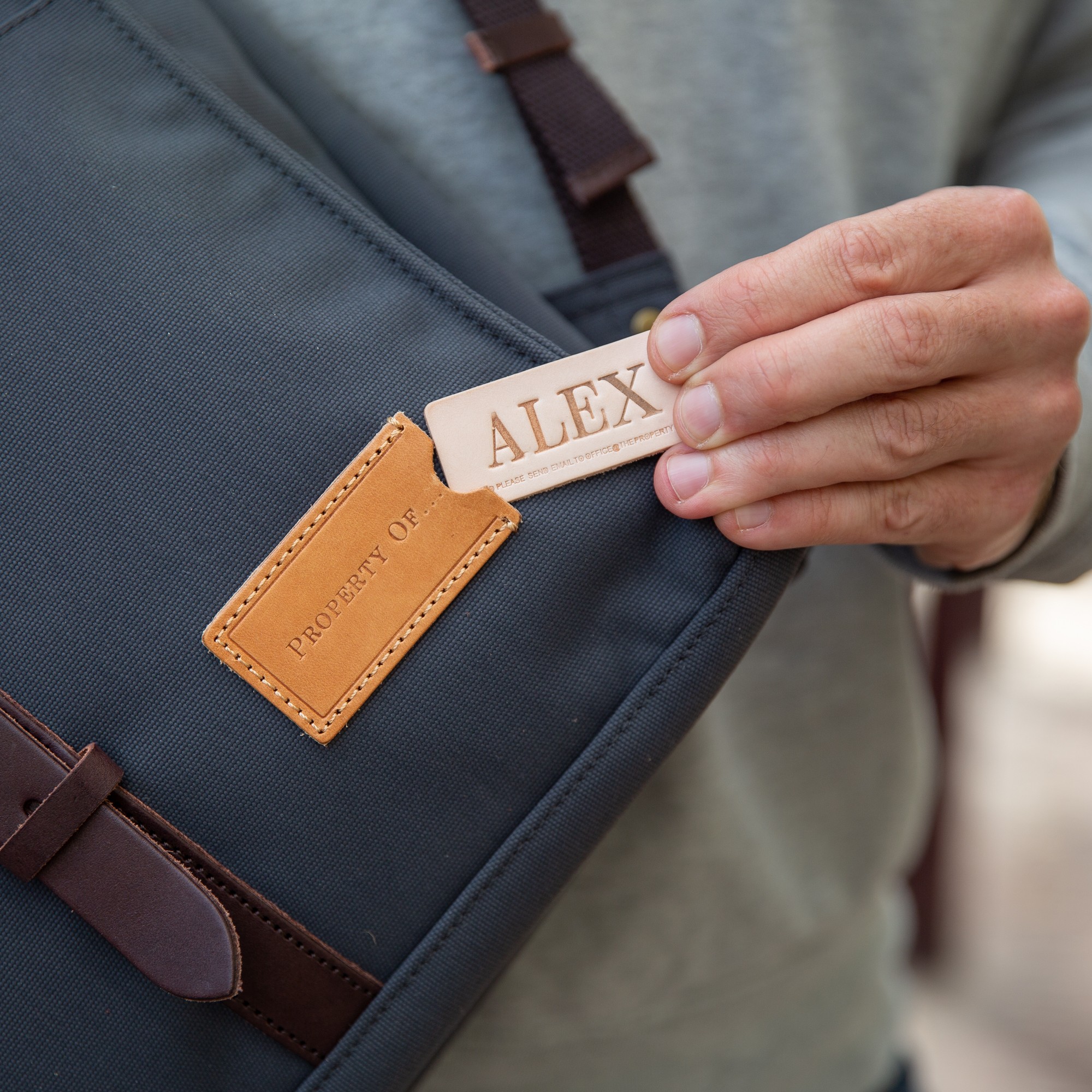 pob_alex_backpack_id-tag_stoneblue_1_2 pob_alex_backpack_id-tag_stoneblue_1_2
