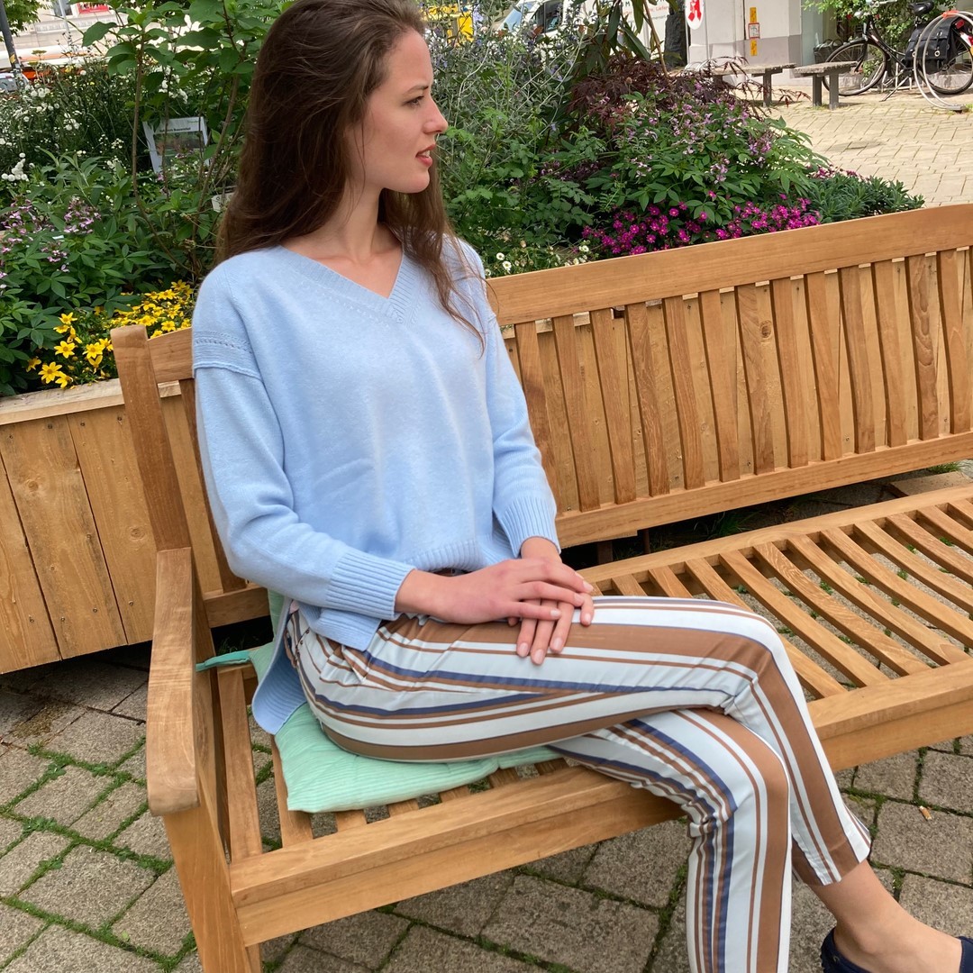 a little break - eine kurze Pause auf der Bank. 228978406_191034543004508_4385340840416212273_n