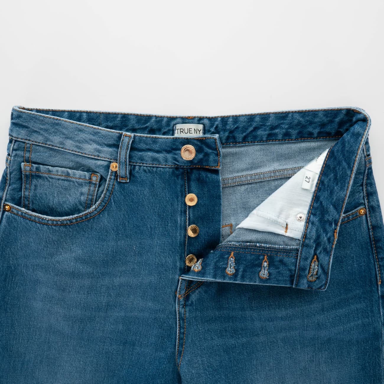 true-nyc-zaira-de00015-d200-medio-2-von-4 true-nyc-zaira-de00015-d200-medio-2-von-4