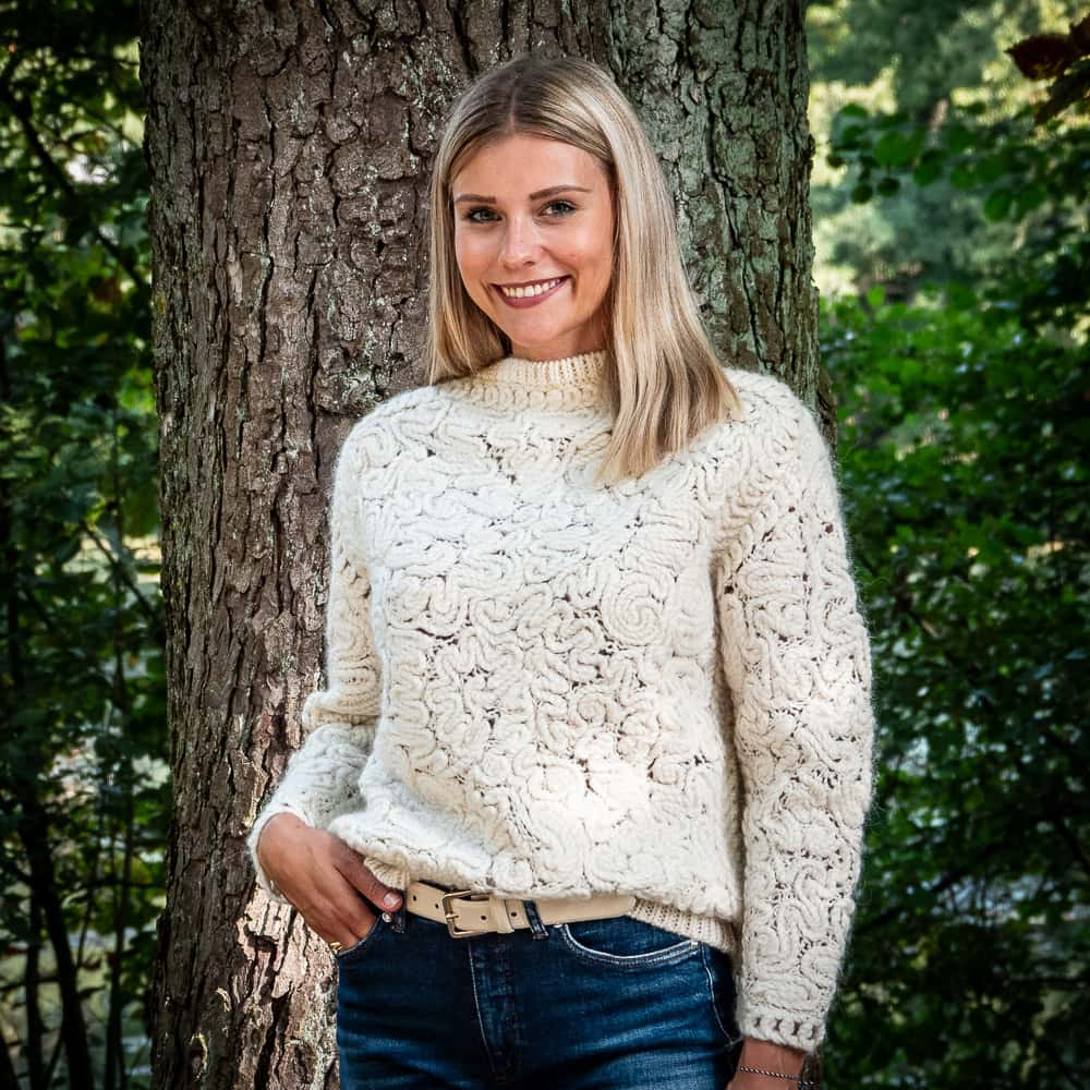 Schick in Strick - Dieser Pullover mit 400806959_1386426875638928_3743875882769619776_n