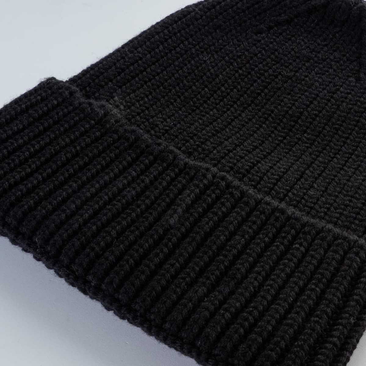 die-form-123-2460-strickmutze-mit-umschlag-905-schwarz-1 die-form-123-2460-strickmutze-mit-umschlag-905-schwarz-1