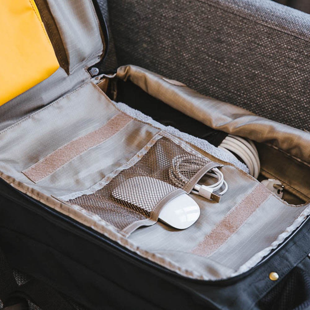 alex_backpack_midnight_black_black_inside2_cropped_hoxton_8719322703415-_berlin_series_72dpi_2 alex_backpack_midnight_black_black_inside2_cropped_hoxton_8719322703415-_berlin_series_72dpi_2