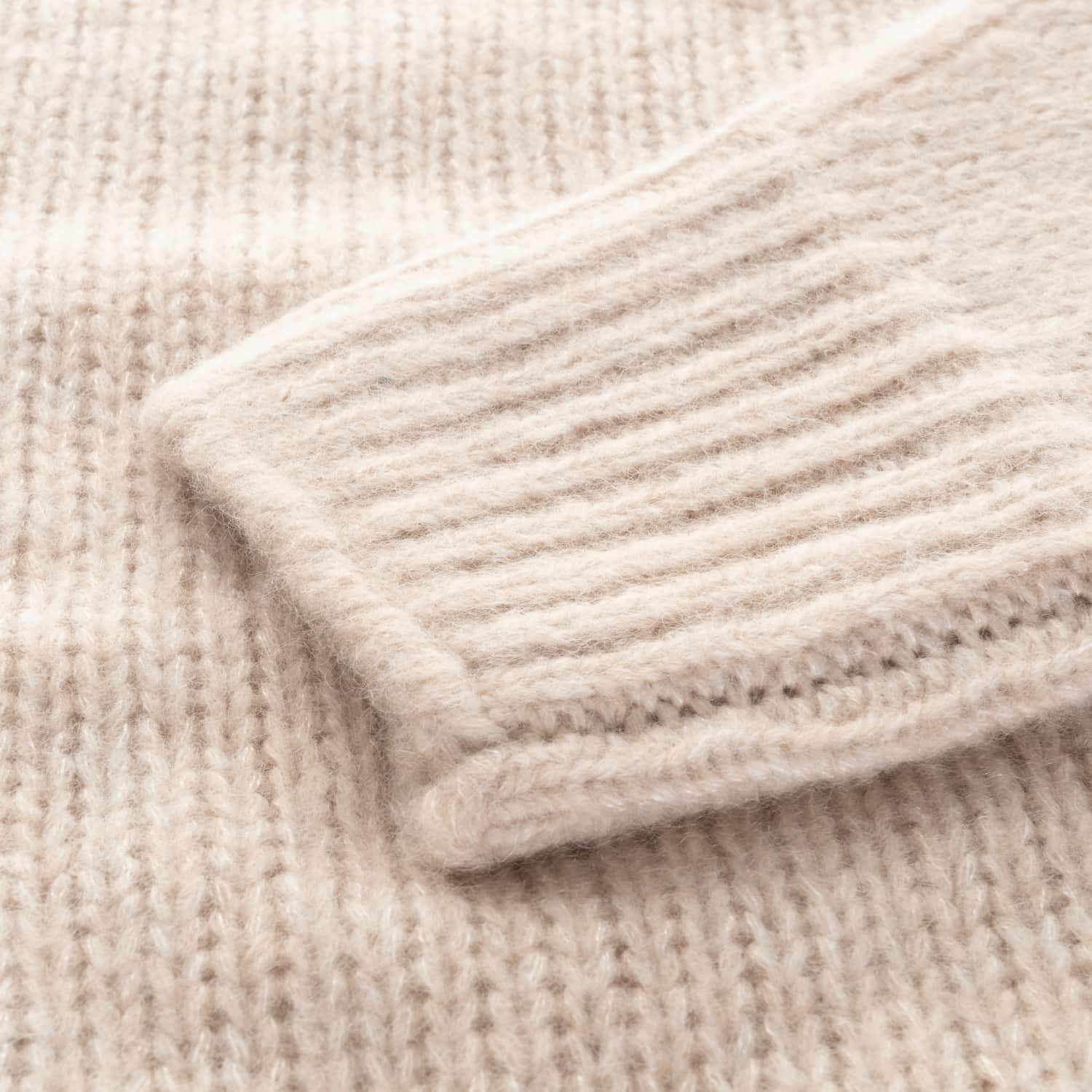 Pullover aus Kaschmir-Seide-Mix