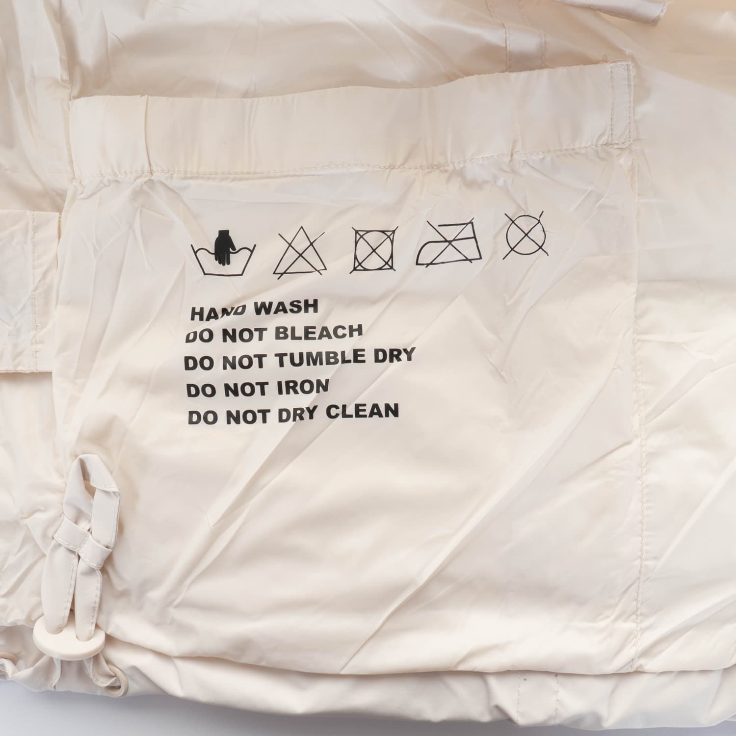 Liviana-Conti-ww-02-a17-1-5-von-5 liviana-conti-ww-02-a17-1-5-von-5