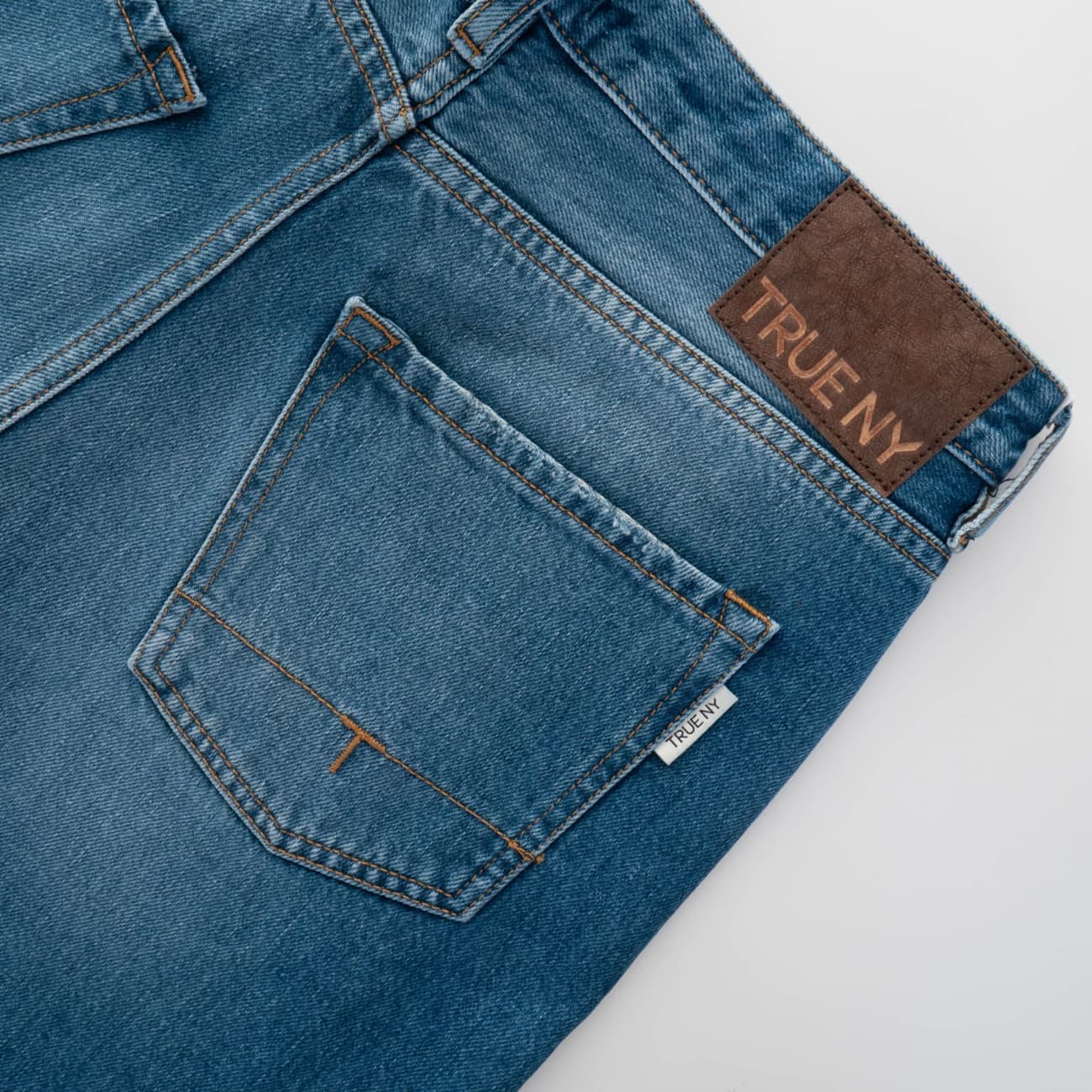 true-nyc-zaira-de00015-d200-medio-4-von-4 true-nyc-zaira-de00015-d200-medio-4-von-4