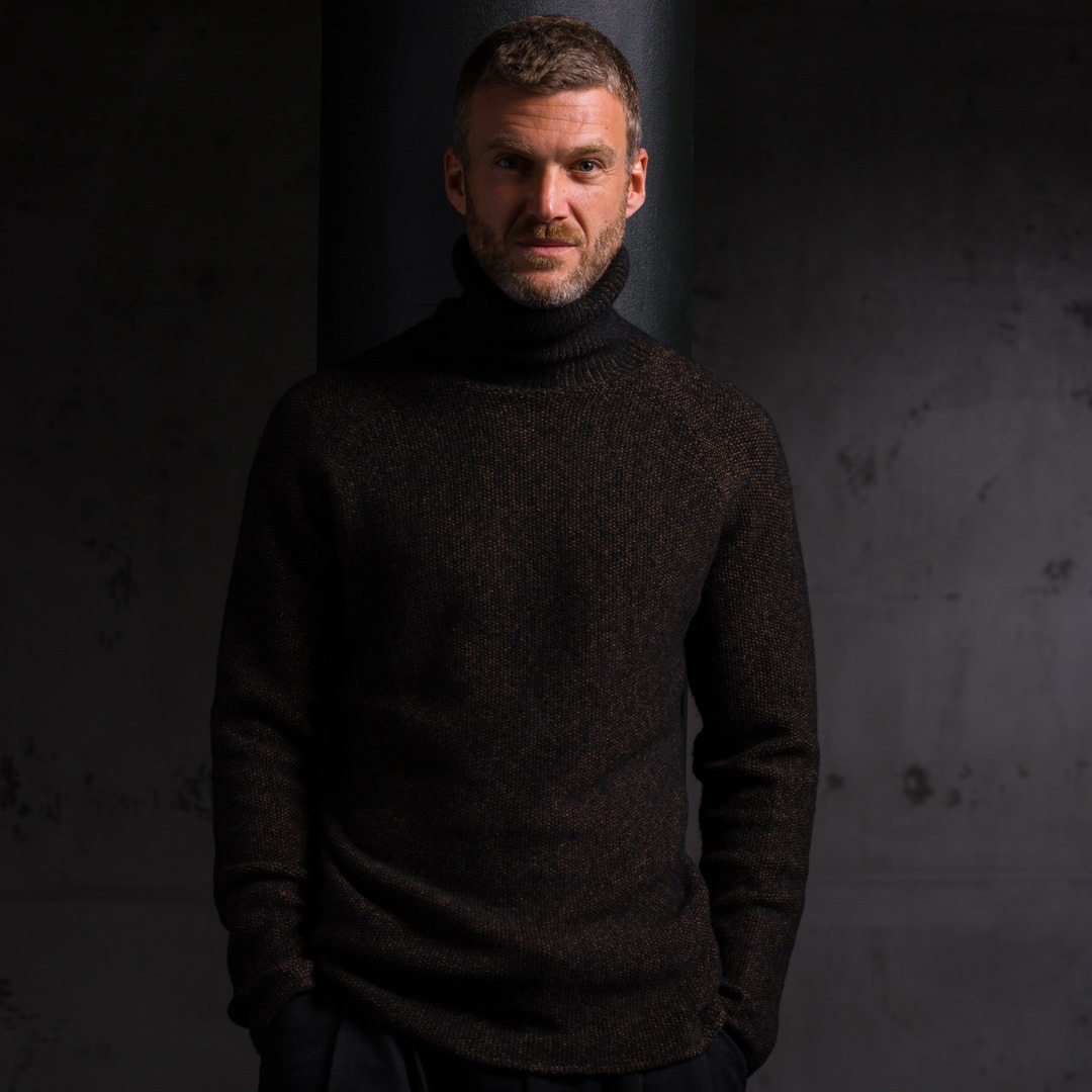 Jetzt ist die Zeit für Rollkragen Pullover. 134531514_1119509638502867_7468113482221033752_n