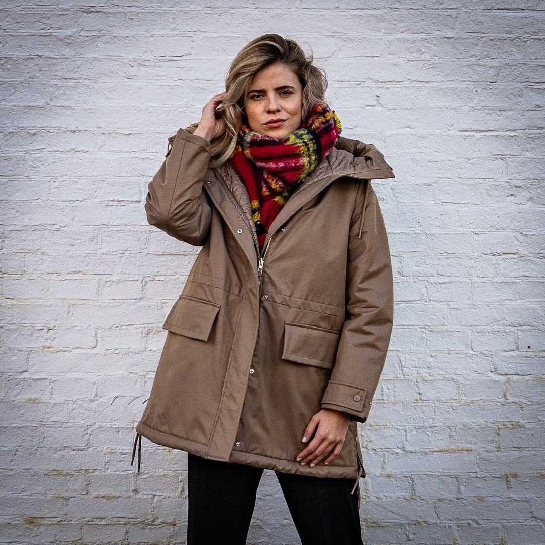 Cooler Wende-Parka. 467334299_903925648380535_4757043481518049188_n