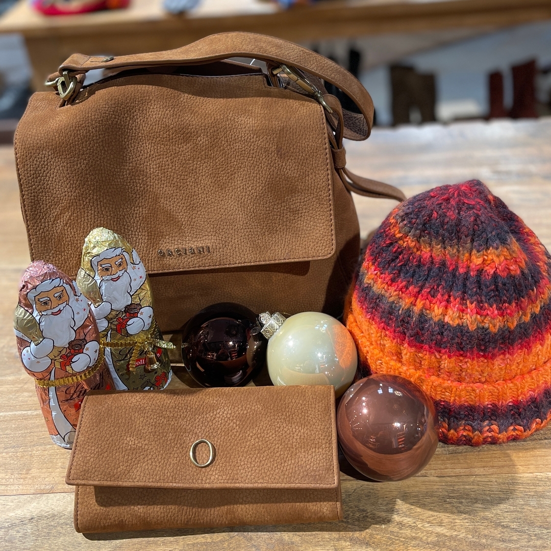 Elegante Weihnachtsgeschenke für SIE. 408979987_1076466903488544_2864503230415361659_n