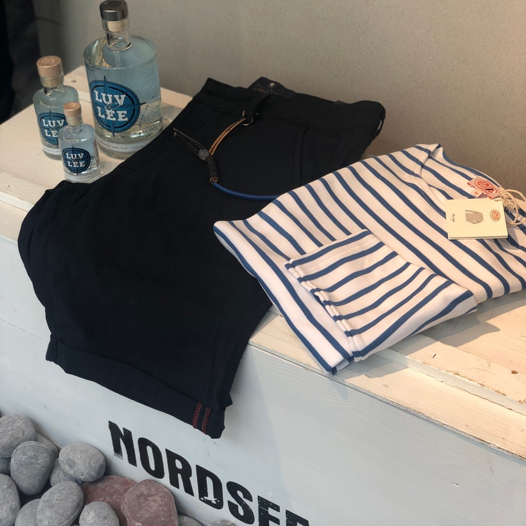 Strandgut Shorts. 209538000_860001184724363_6758388918739262948_n