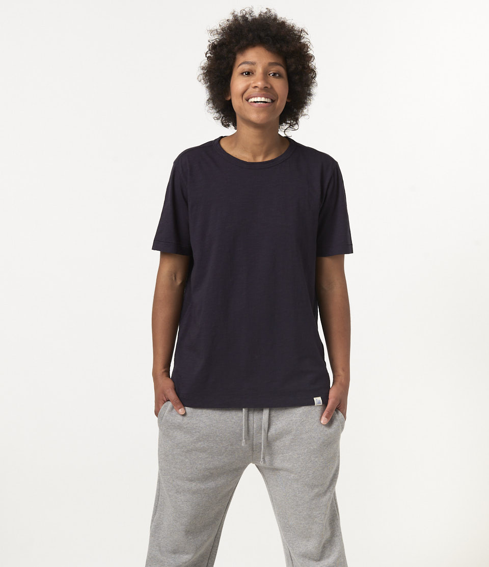 merzbschwanen-sct04-black-4 merzbschwanen-sct04-black-4