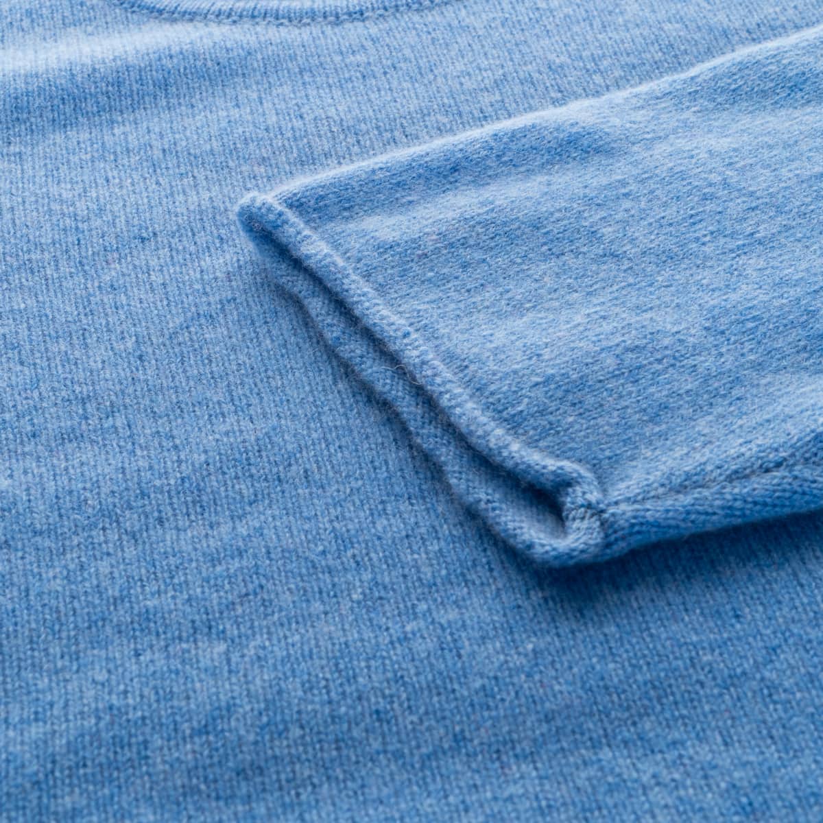 William-Lockie-link-hkt-roll-details-fluffy-chasme-Suez-5-von-6 william-lockie-link-hkt-roll-details-fluffy-chasme-suez-5-von-6
