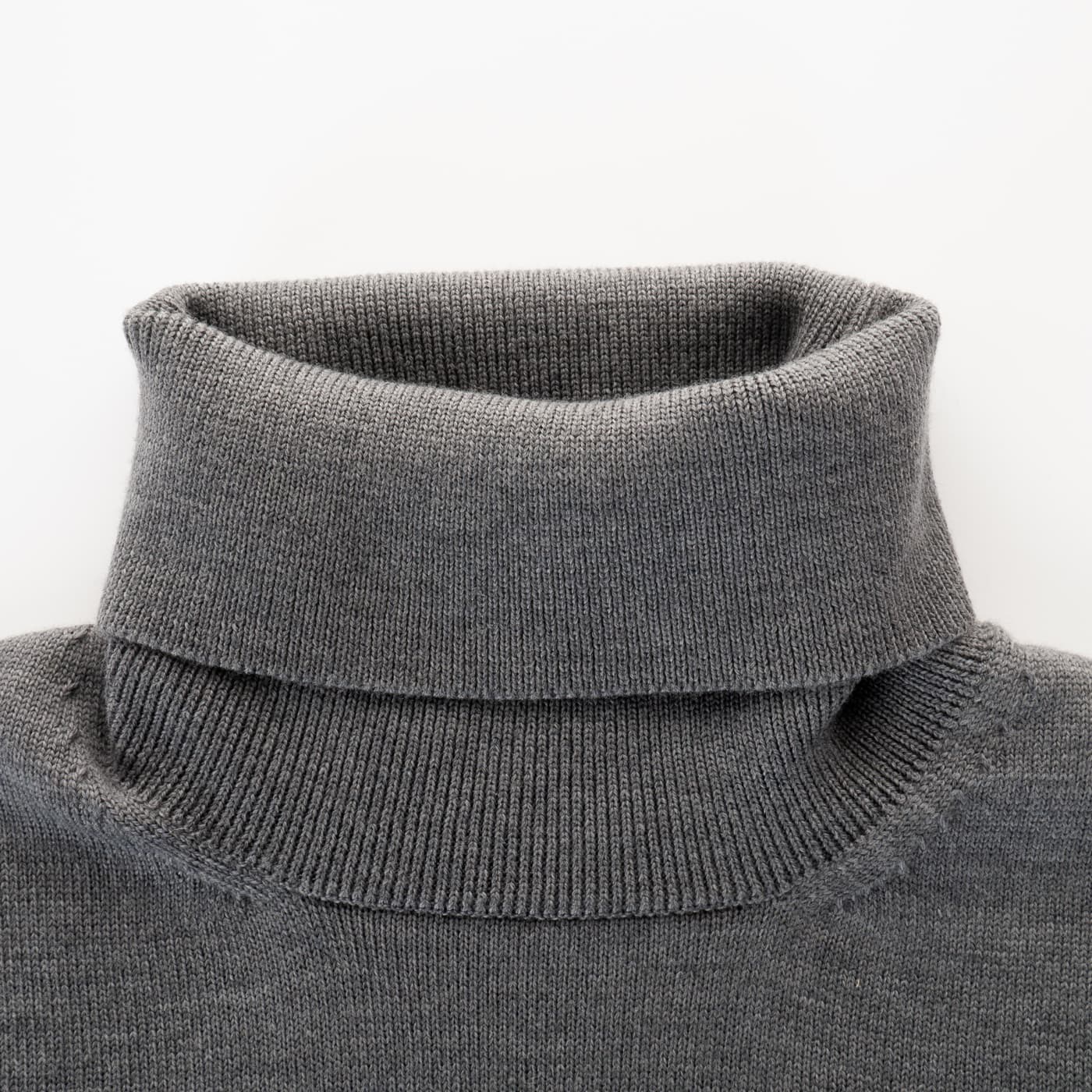 Borelio-charles-turtleneck-KA01-26-1-von-3-2 borelio-charles-turtleneck-ka01-26-1-von-3-2