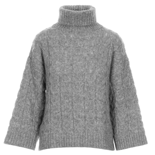 Floor turtleneck knitted jumper cable knit